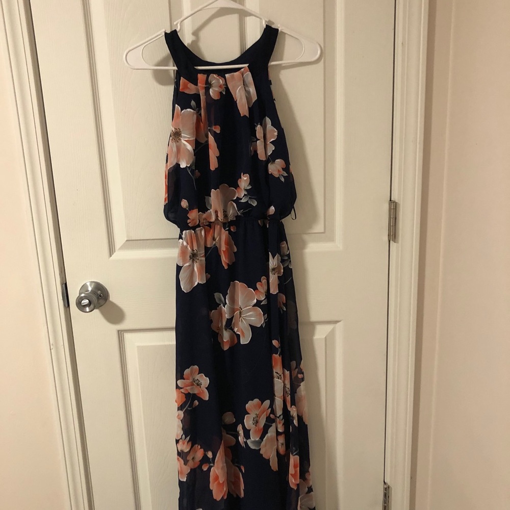 Blue floral dress💙